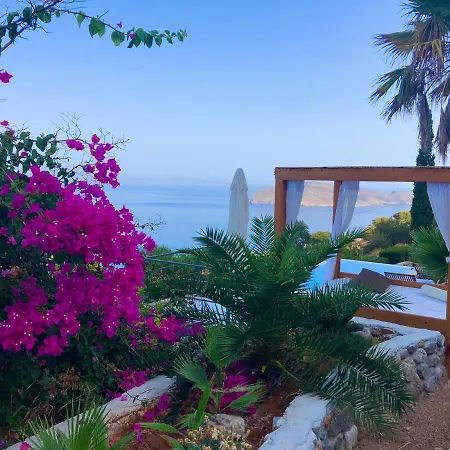 Luxus Tholos Bay Exterior photo