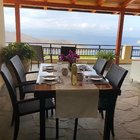 Luxus Tholos Bay Exterior photo